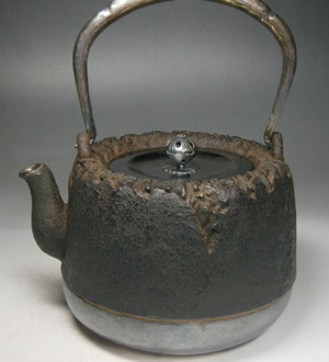 龍文堂の珍しいタイプの茶道具の価値 | 鉄瓶の買取査定情報館